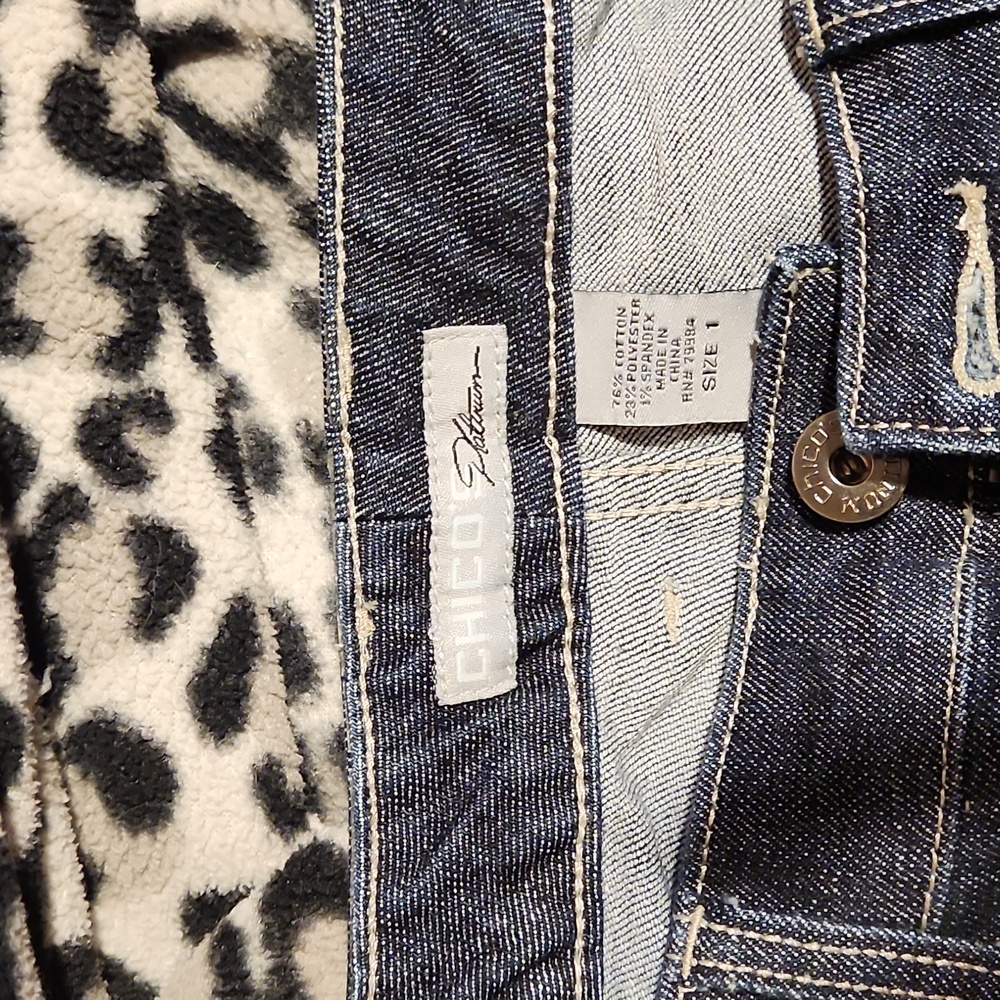 CHICOS platinum blue jeans size 10